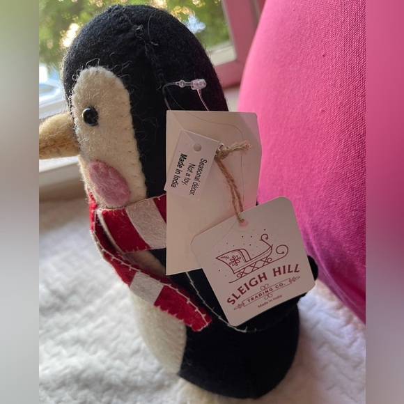 Christmas Penguin Weighted Shelf Sitter 🐧🎄❤️ NWT Sleigh Hill - Picture 5 of 5
